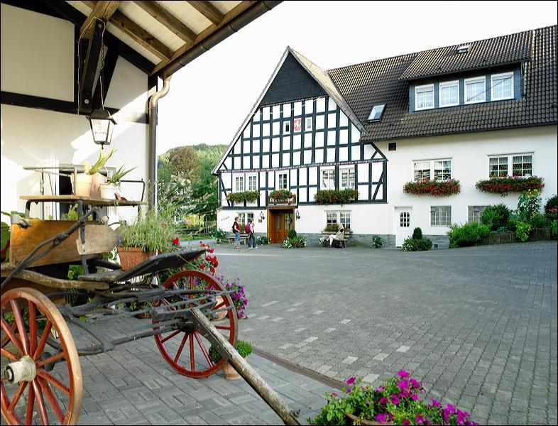 Hotel Klaukenhof Lennestadt Eksteriør billede