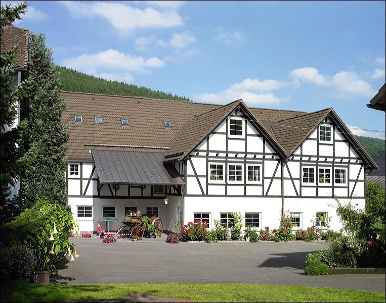 Hotel Klaukenhof Lennestadt Eksteriør billede